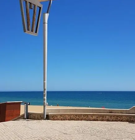 Terrace On The Sea 阿尔布费拉
